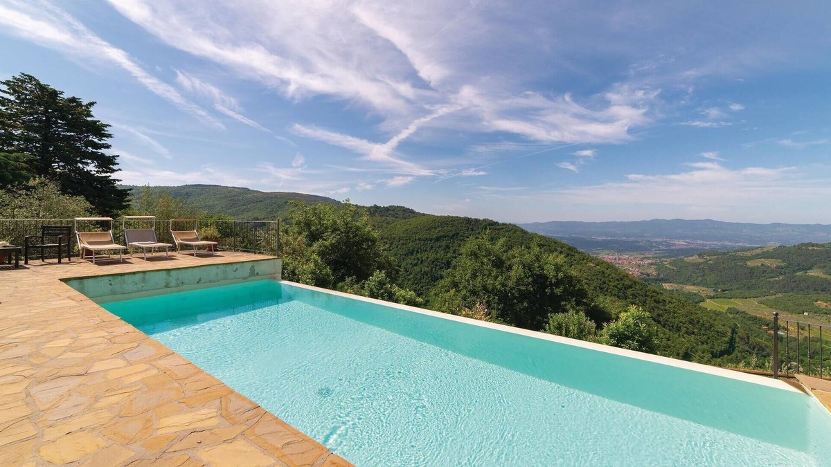 Loro Ciuffenna House | Beautiful home in Loro Ciuffenna AR