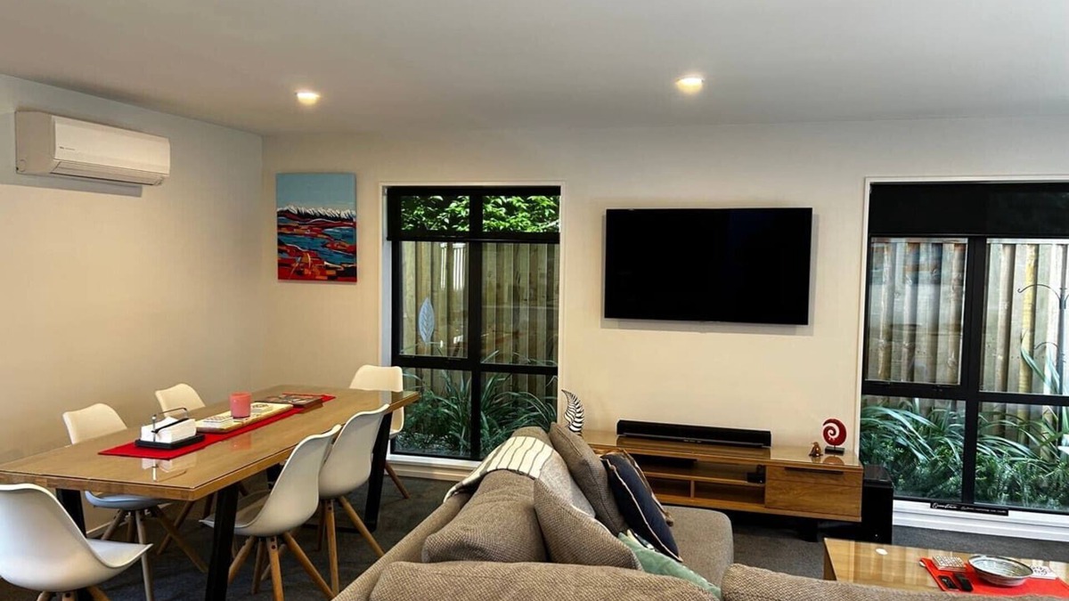 Arthur's Point House | Beautiful home away from home, in quiet area.