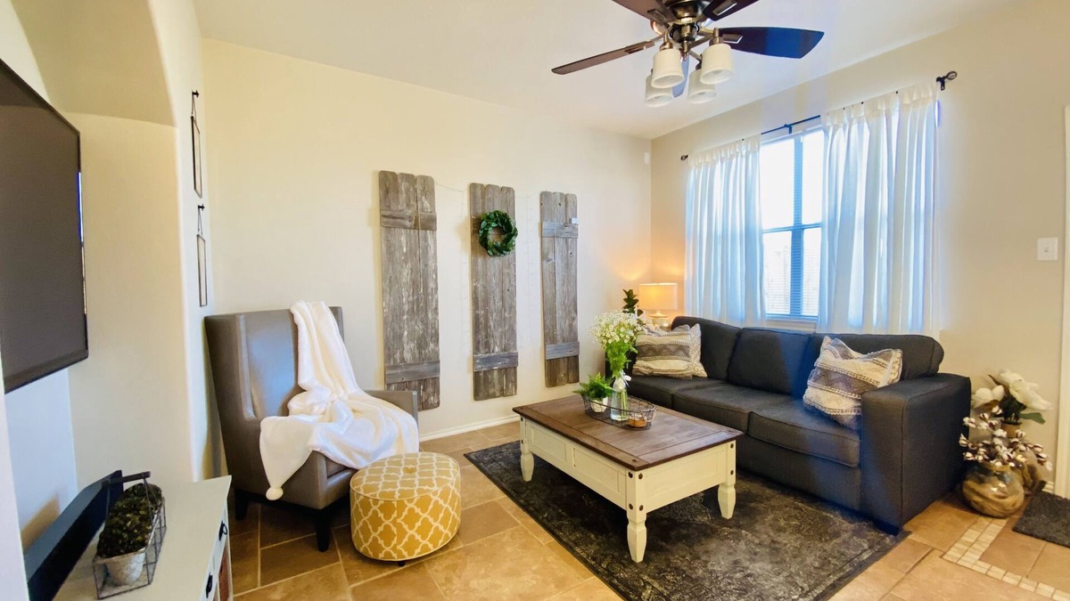 Houston House | Beautiful home close to Med Cntr, Dwntwn & NRG Stadium