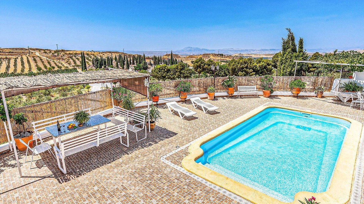 Cuevas del Campo House | Beautiful home in Cuevas del Campo