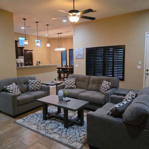 Santa Teresa House | Beautiful Home For Large Family!