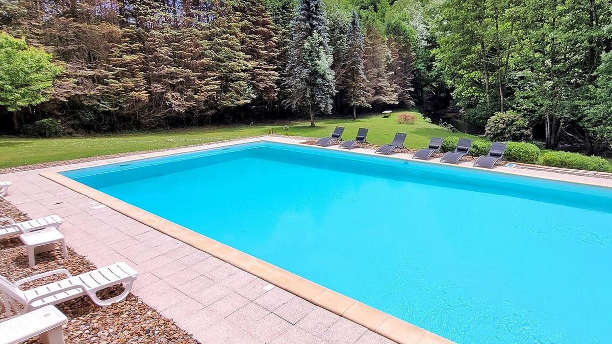 Saint-Paul-la-Roche House | Beautiful home in St Paul La Roche