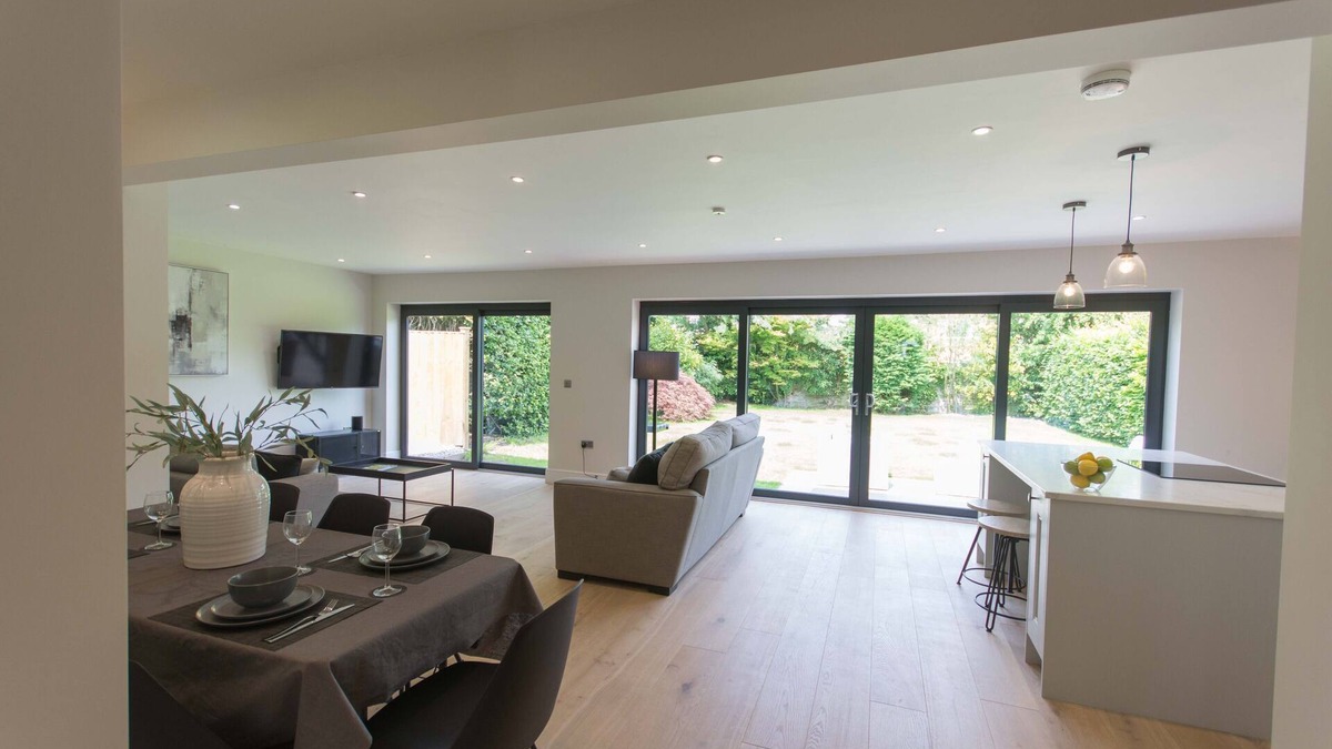 Nether Poppleton House | beautiful home & location with parking and garden