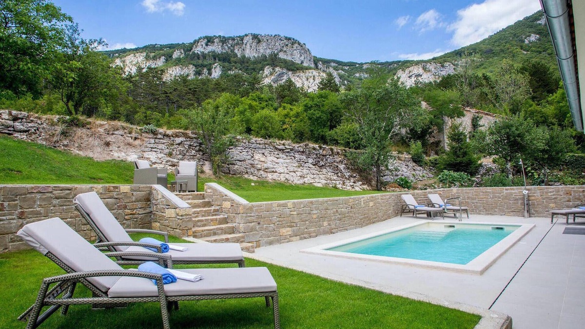 Lanisce House | Beautiful home in Buzet with sauna
