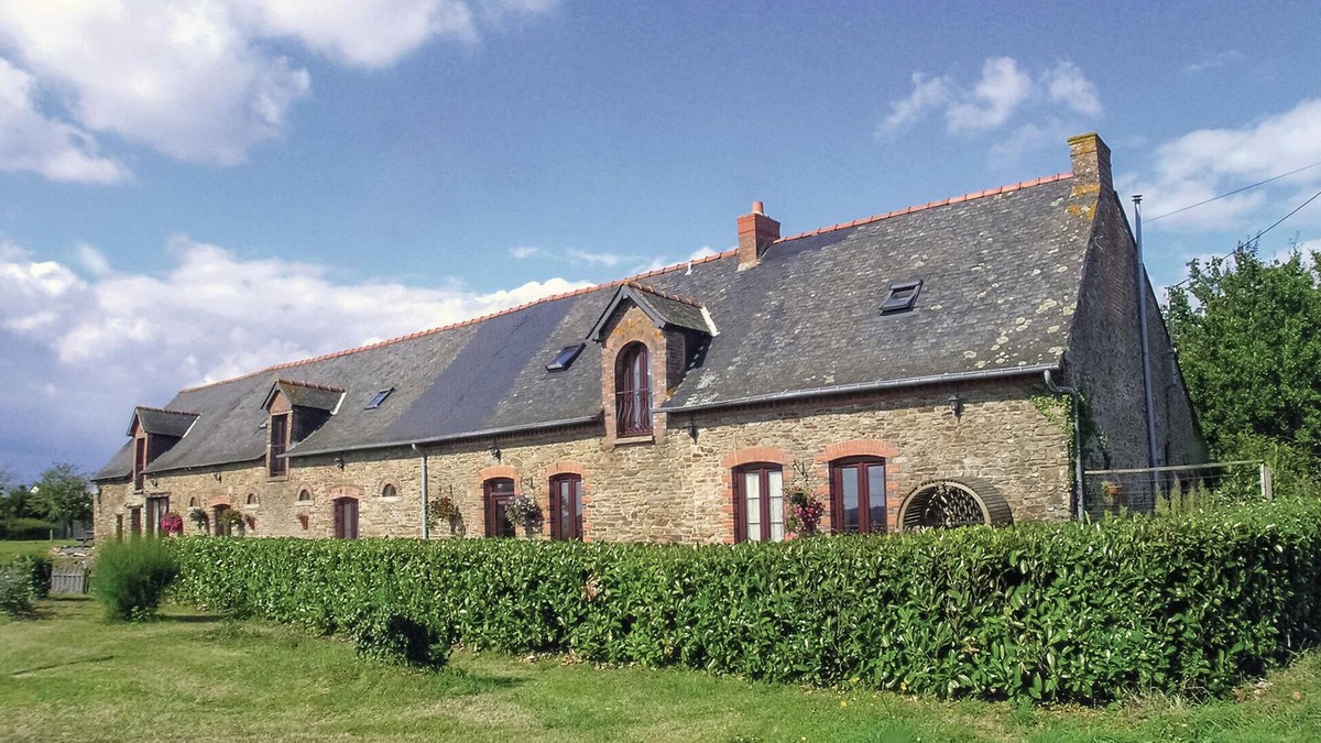 Eance House | Beautiful home in Eancé with kitchen
