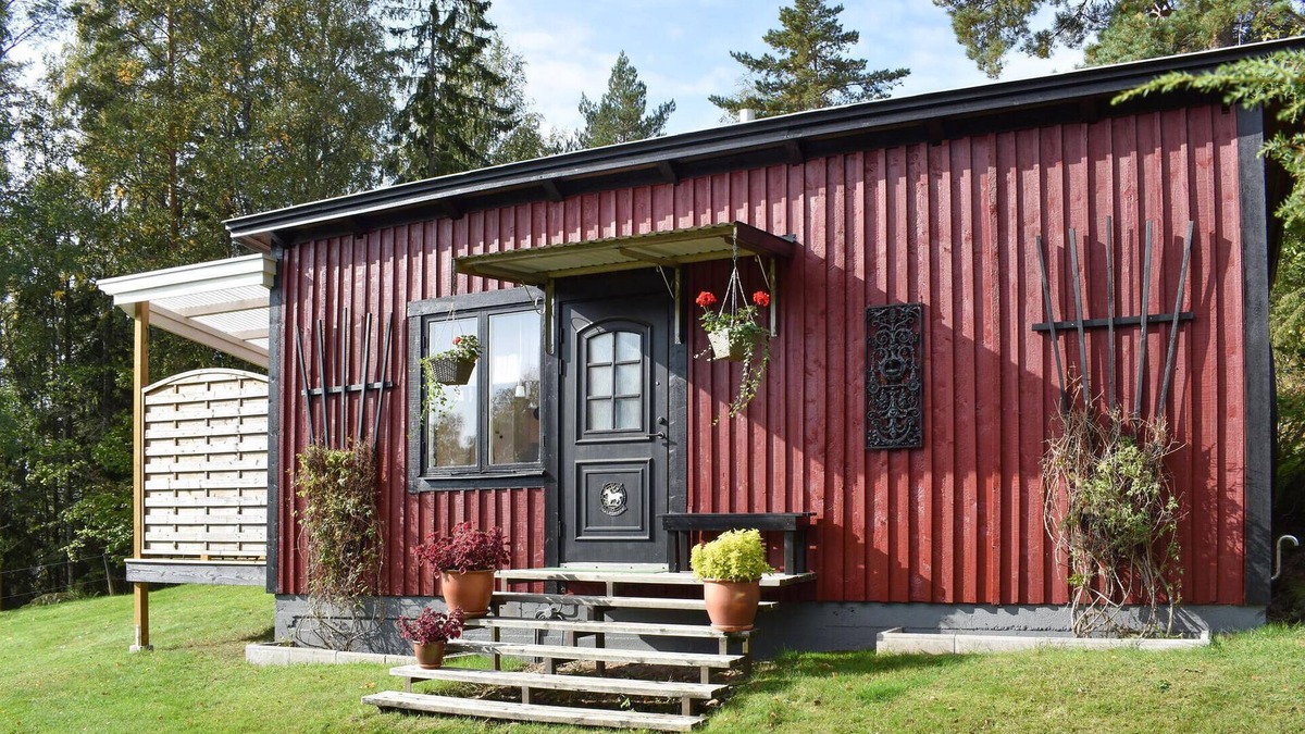 Finspang House | Beautiful home in Finspång with WiFi