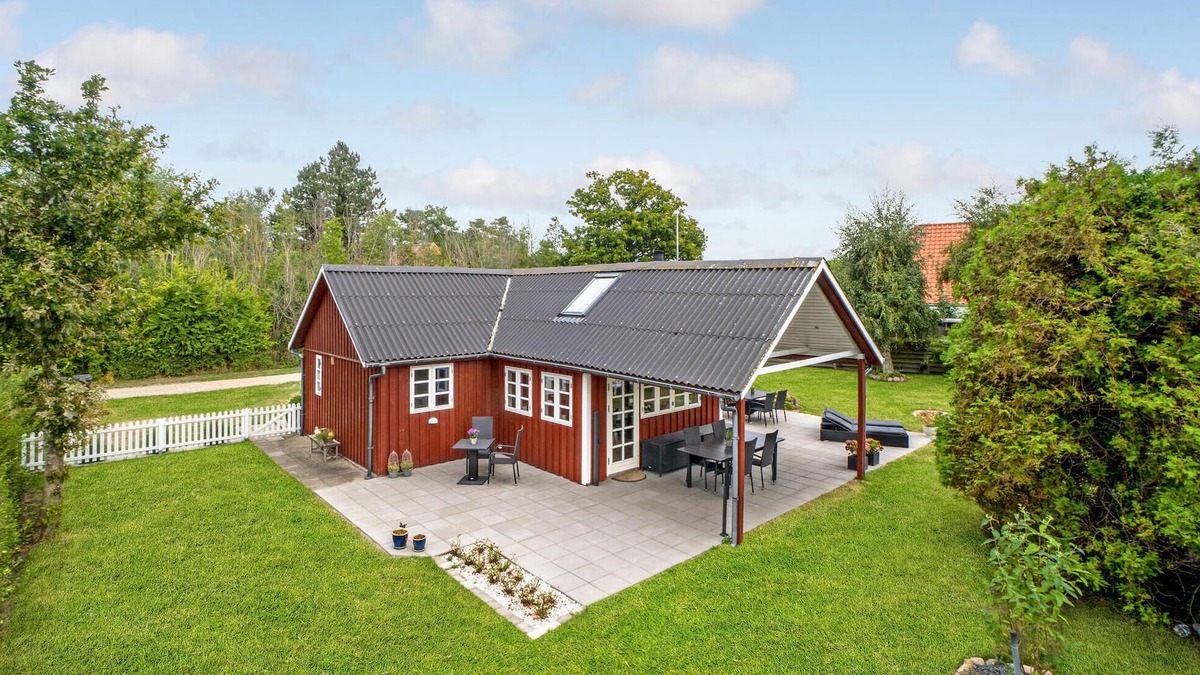 Reersø House | Beautiful home in Gørlev with kitchen