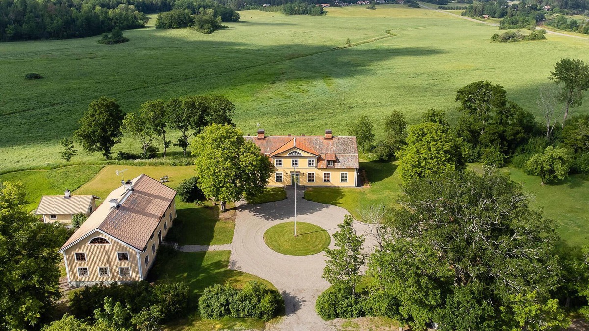 Holo House | Beautiful Home in Hölö With Wifi and 7 Bedrooms