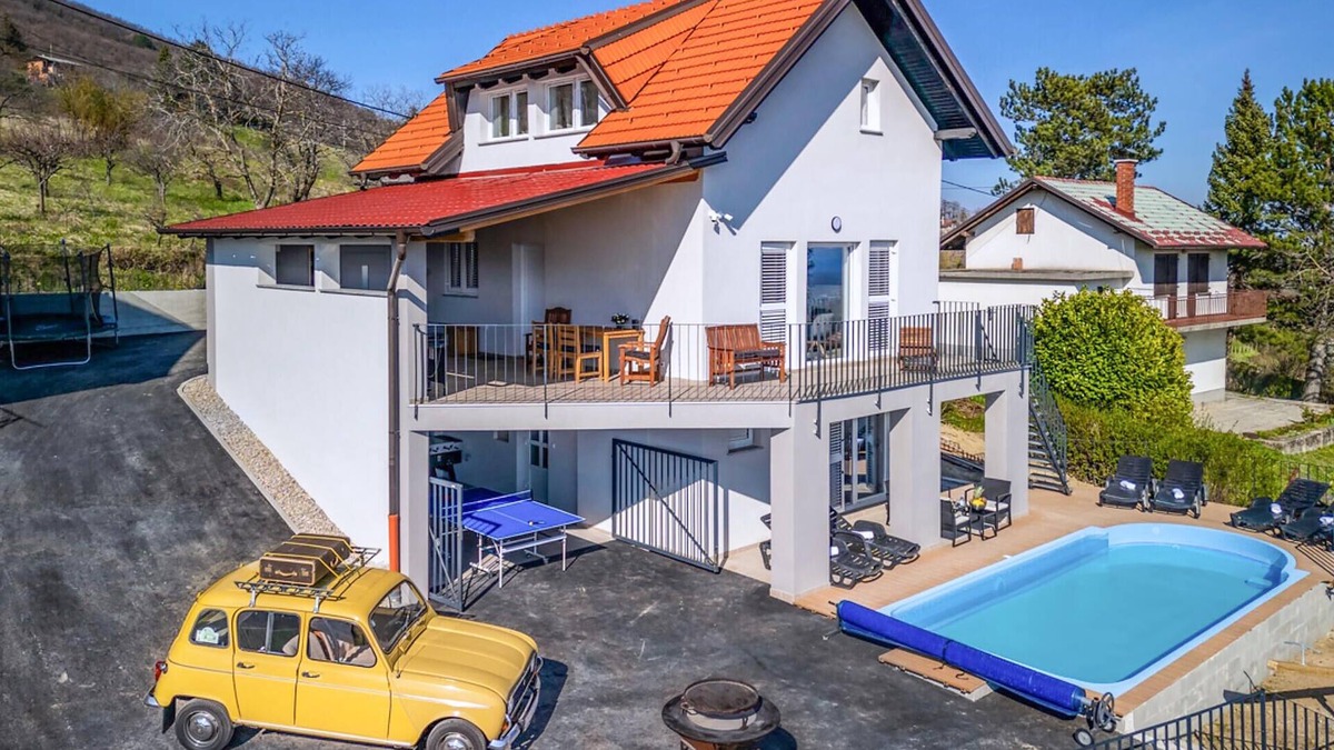 Breznik Plesivicki House | Beautiful home in Jastrebarsko
