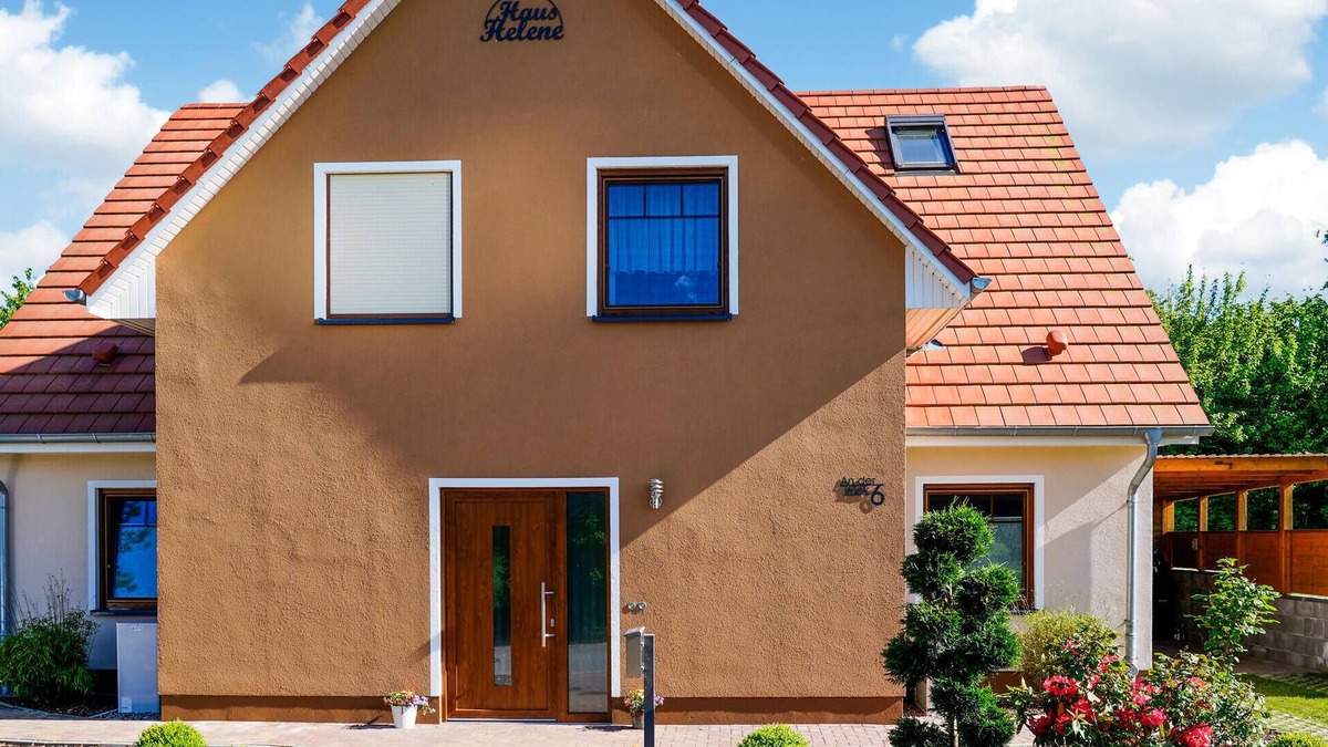 Jesendorf House | Beautiful home in Jesendorf with sauna