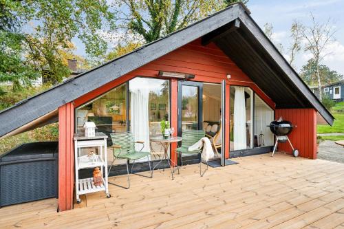 Skødshoved Strand House | Beautiful Home In Knebel With 3 Bedrooms, Sauna And Internet