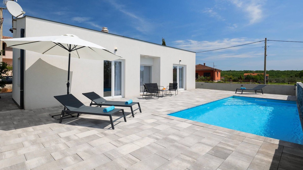 Orbanici House | Beautiful home in Majmajola
