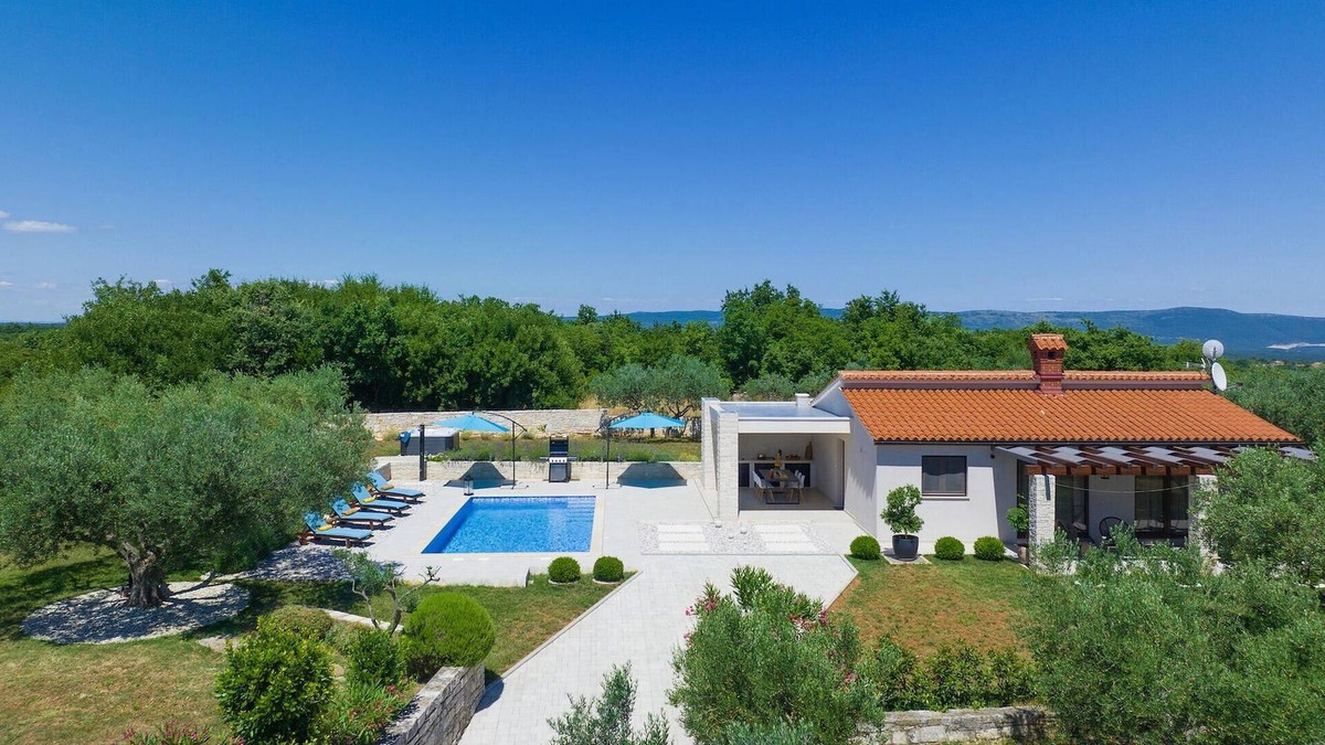 Mali Vareski House | Beautiful home in Marcana