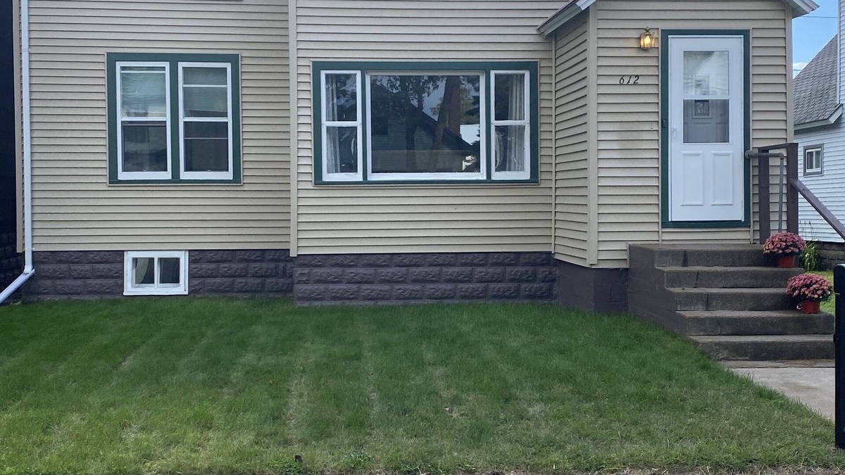 Ontonagon House | Beautiful Home in Ontonagon - 2 blocks from Lake Superior