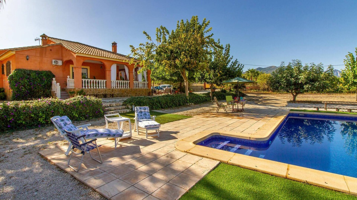 Pliego House | Beautiful home in Pliego