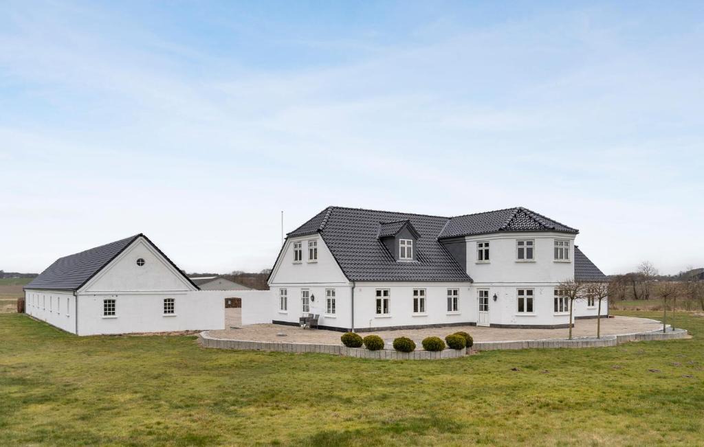 Rodding House | Beautiful Home In Rødding With Wifi