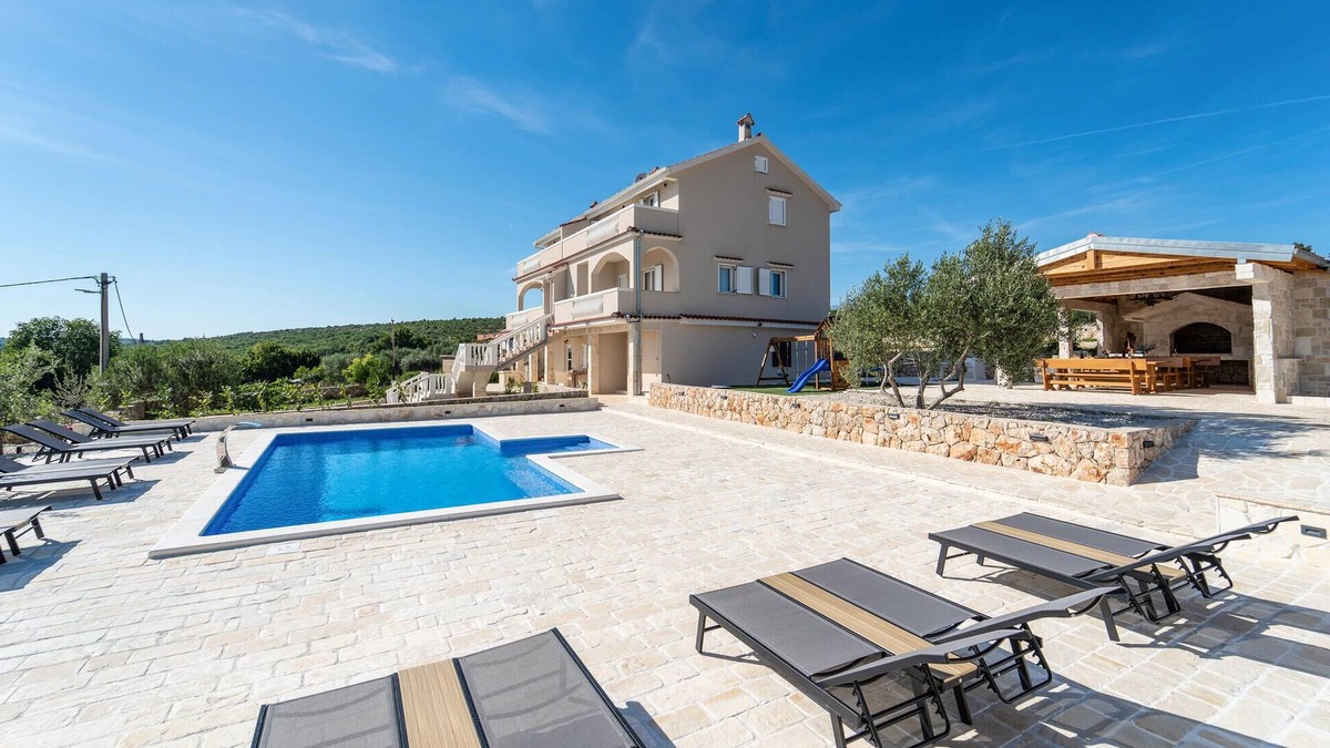 Posedarje House | Beautiful home in Slivnica with WiFi