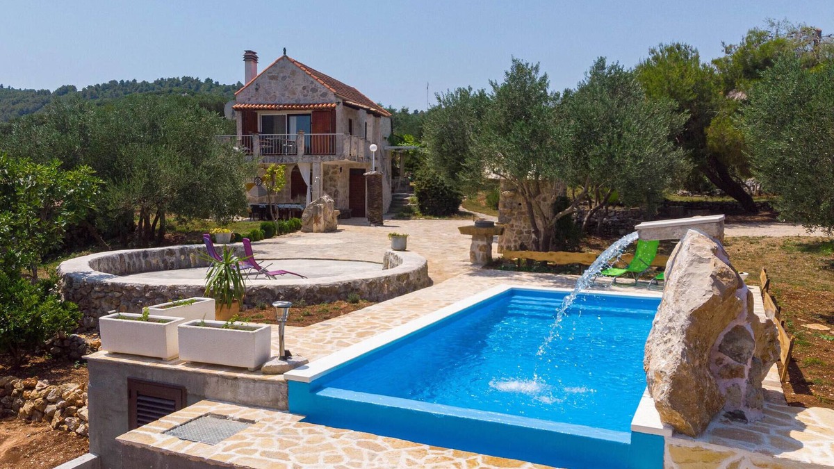 Kobas House | Beautiful home in Ston with WiFi