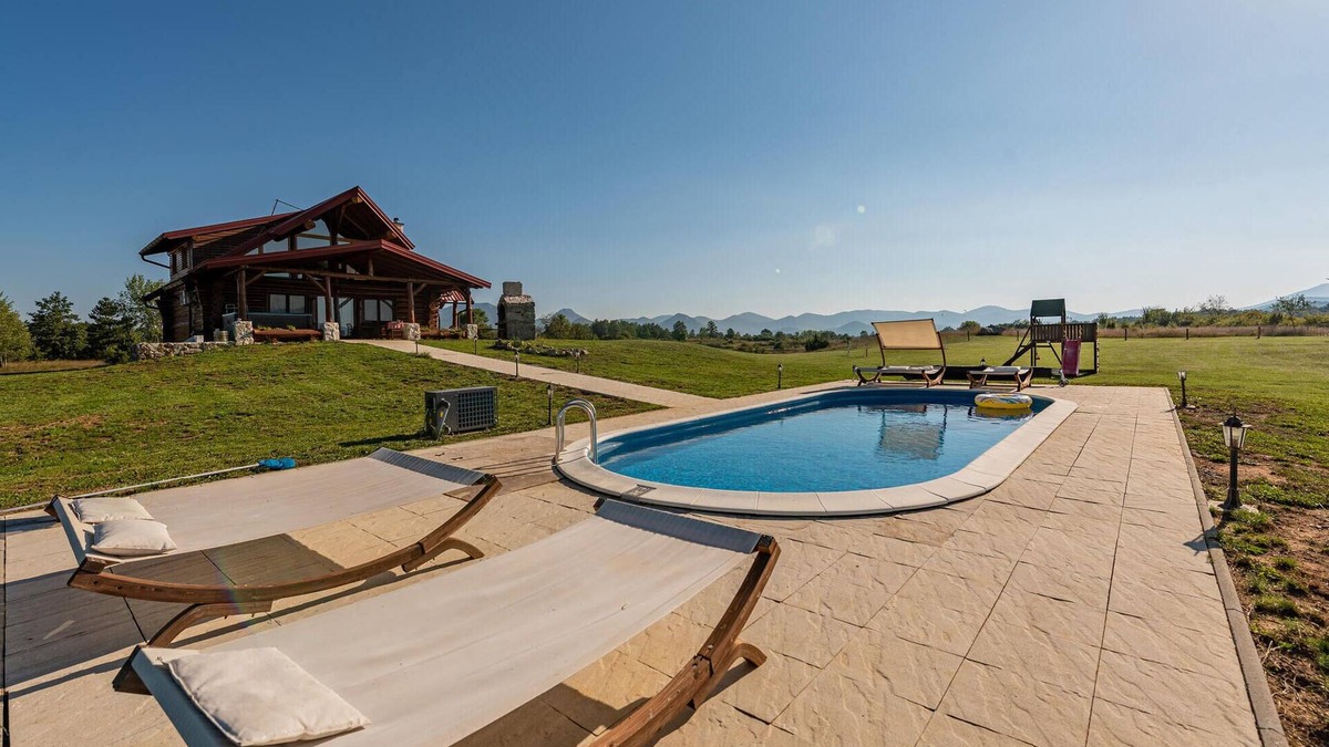 Lovinac House | Beautiful home in Sveti Rok