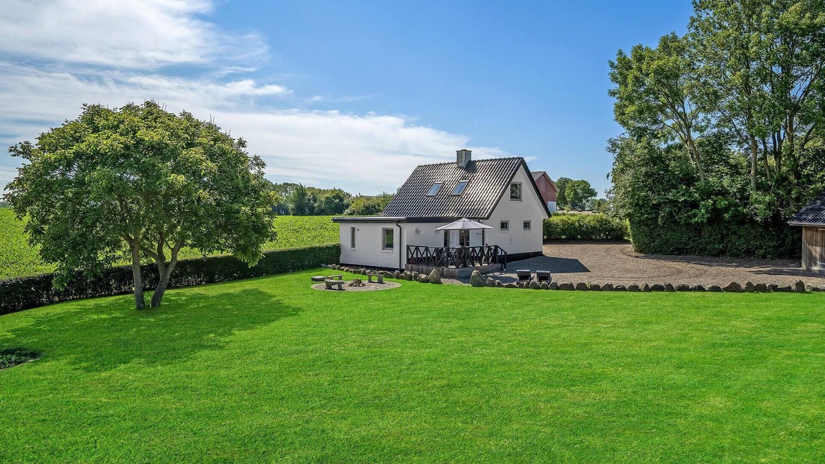 Høruphav House | Beautiful home in Sydals with WiFi
