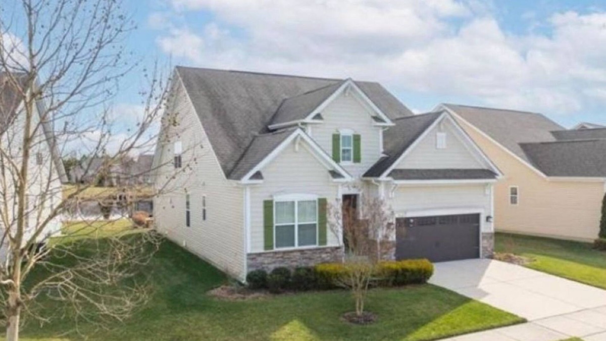 Ocean View House | Beautiful home in the amenity rich community of Bishops Landing - Millville