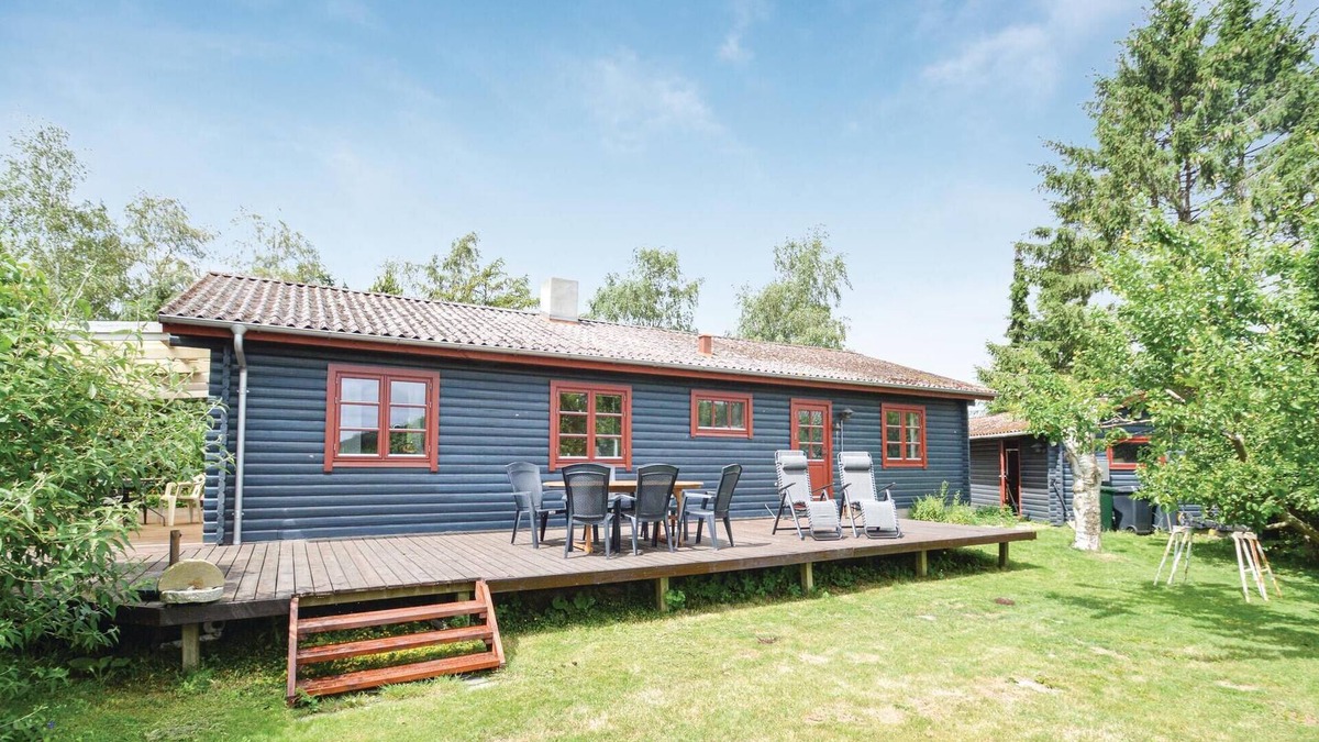 Kragenæs House | Beautiful home in Torrig L with WiFi