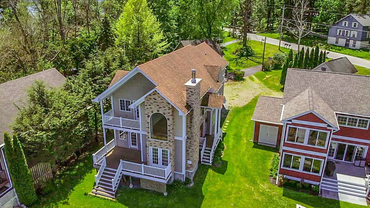 Hammondsport House | Beautiful home in protected cove on Keuka Lake with hot tub!