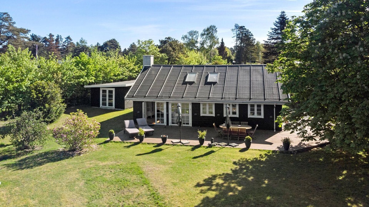 Bøtø By House | Beautiful home in Væggerløse with sauna