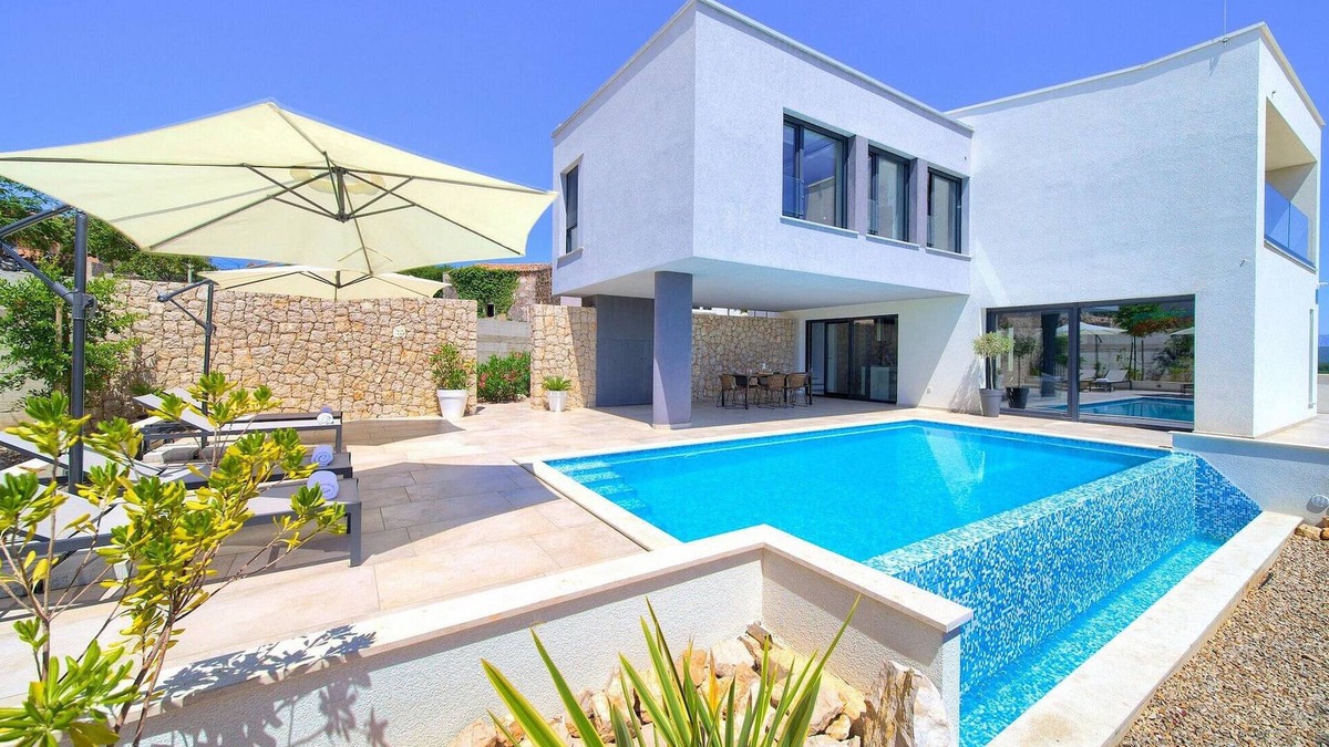 Salatic House | Beautiful home in Vrh with sauna