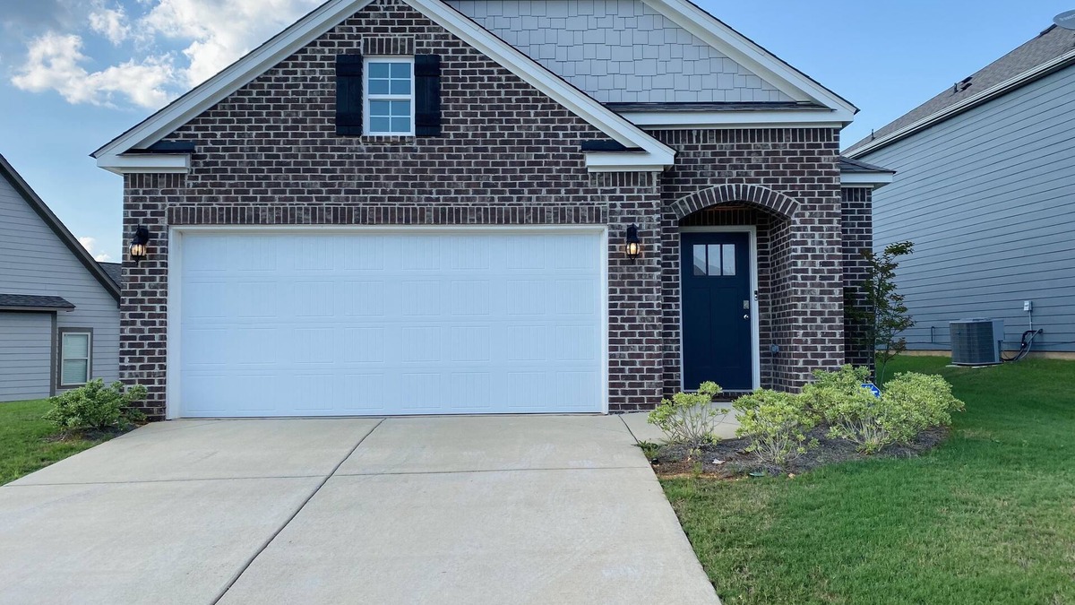 Bessemer House | Beautiful Home just 25mins from Downtown Birmingham