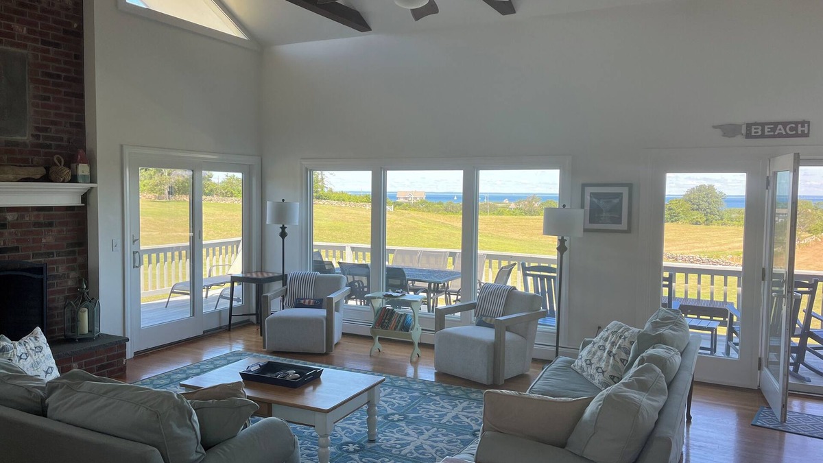 New Shoreham House | Beautiful home overlooking North End
