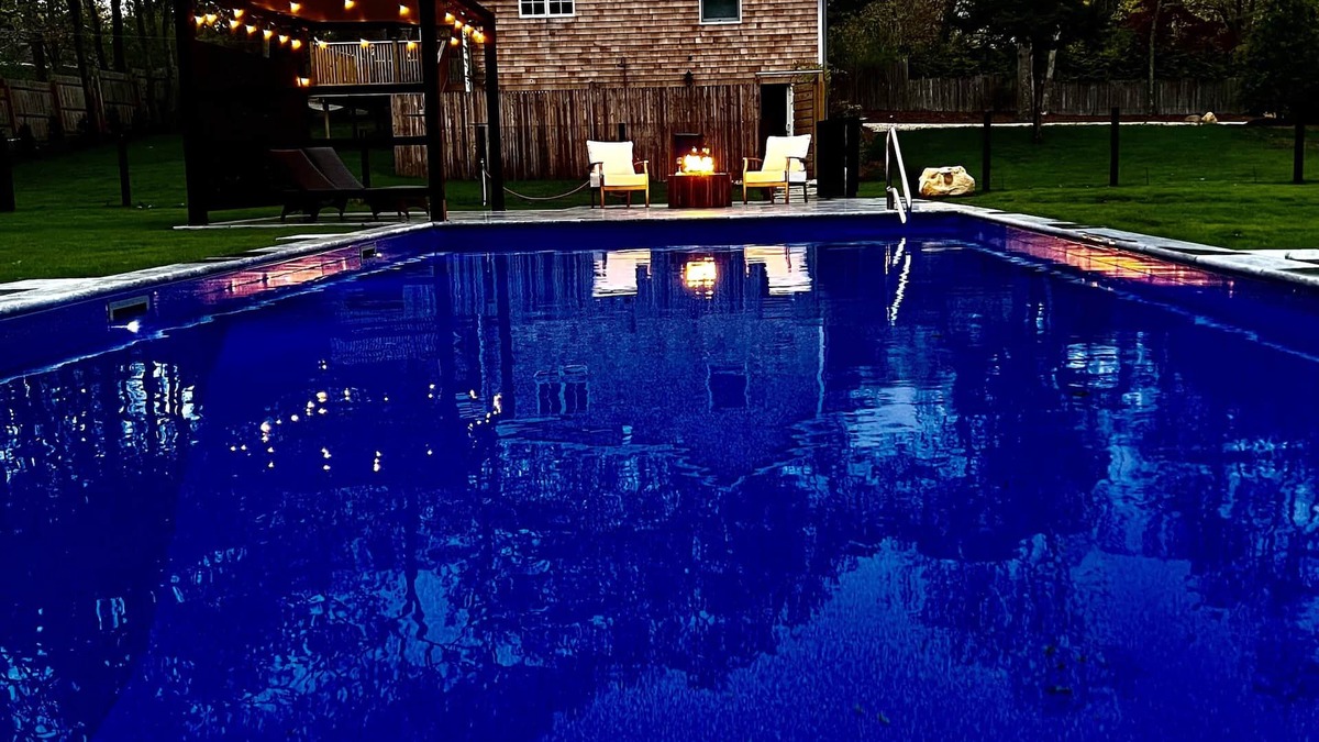 Springs House | Beautiful Home with walking distance to the beach, new 46ft pool! EV charger