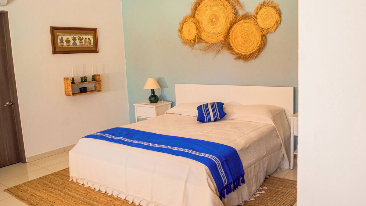Oaxaca House | Beautiful House in Jalatlaco/2 br/2.5 bath/park/AC
