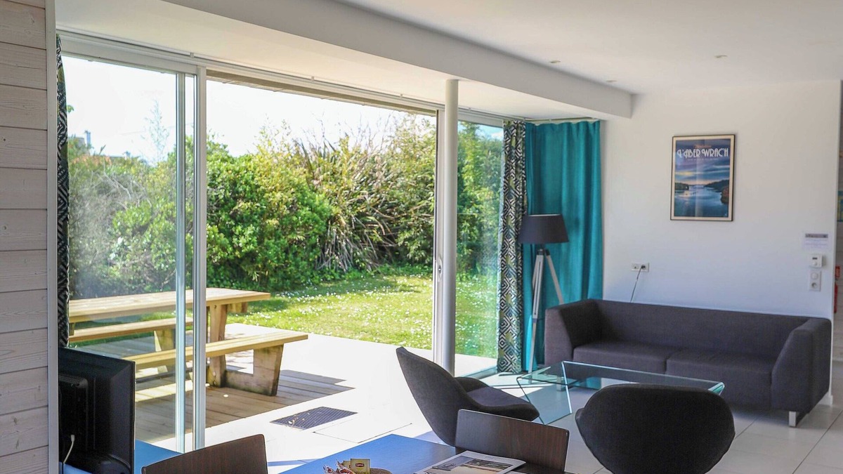 Guisseny Cottage | BEAUTIFUL HOUSE 100 METRES FROM THE BEACH WITH HEATED INDOOR POOL