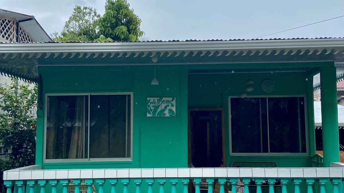 Manzanillo House | Beautiful House 2 blocks from beach with AC