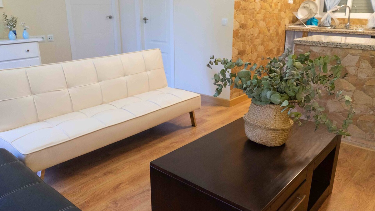 Almodovar del Rio Ski Chalet | Beautiful house with natural caves and salt water pool