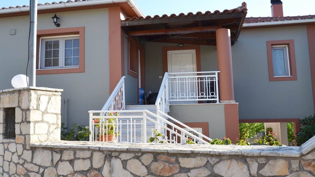 Agios Leon House | Beautiful house in a quiet area of Zakynthos 120 square meters ΑΜΑ 00000306425