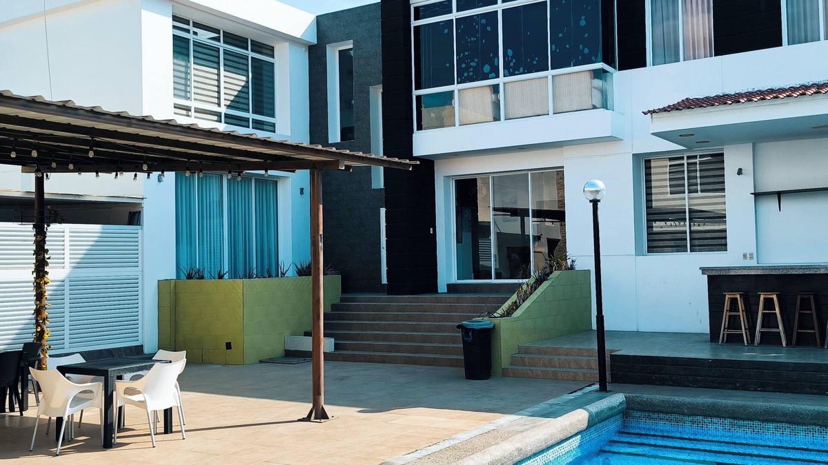Manta House | Beautiful house in Montecristi golf club