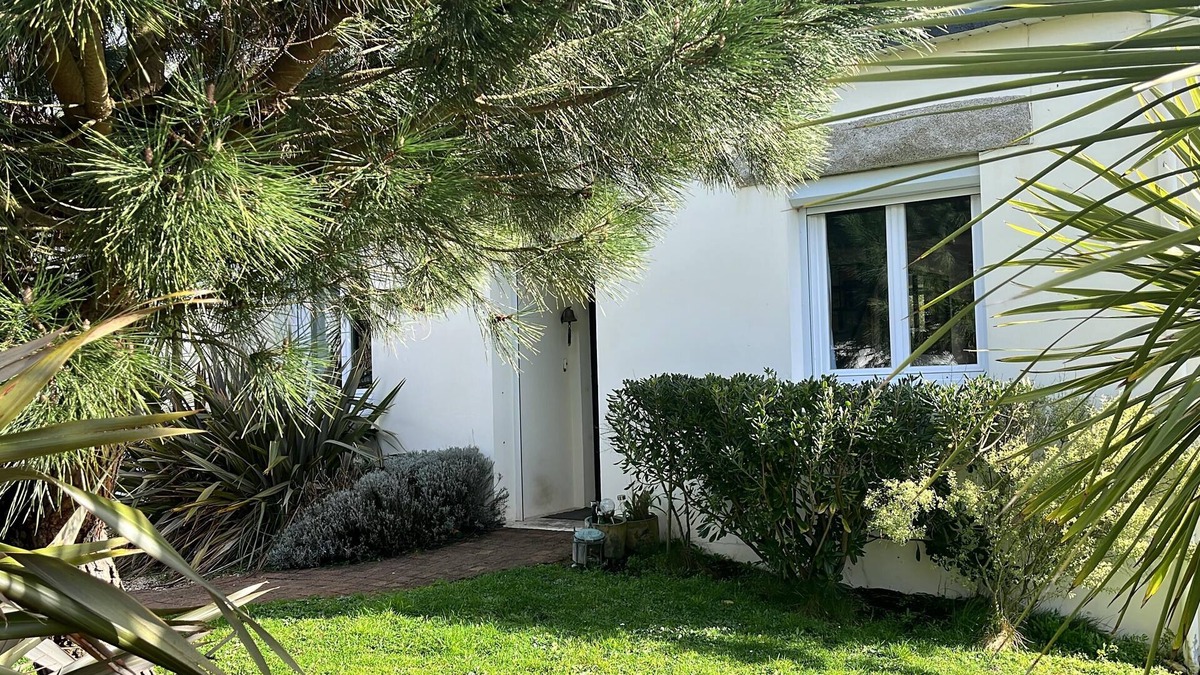 Kervoyal House | Beautiful house near Kervoyal beach