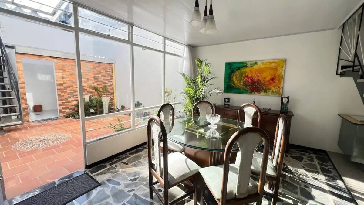 Campin House | Beautiful house near Movistar Arena and Campínnn
