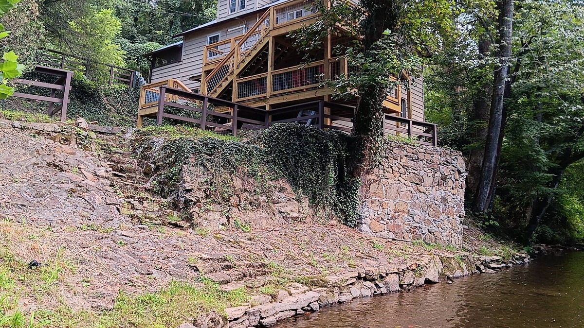 Franklin House | Beautiful House, Phenomenal View!