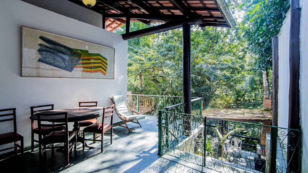 Costa Bela House | Beautiful House With 5 Suites - Private Waterfall - Only 1 km from the Beach