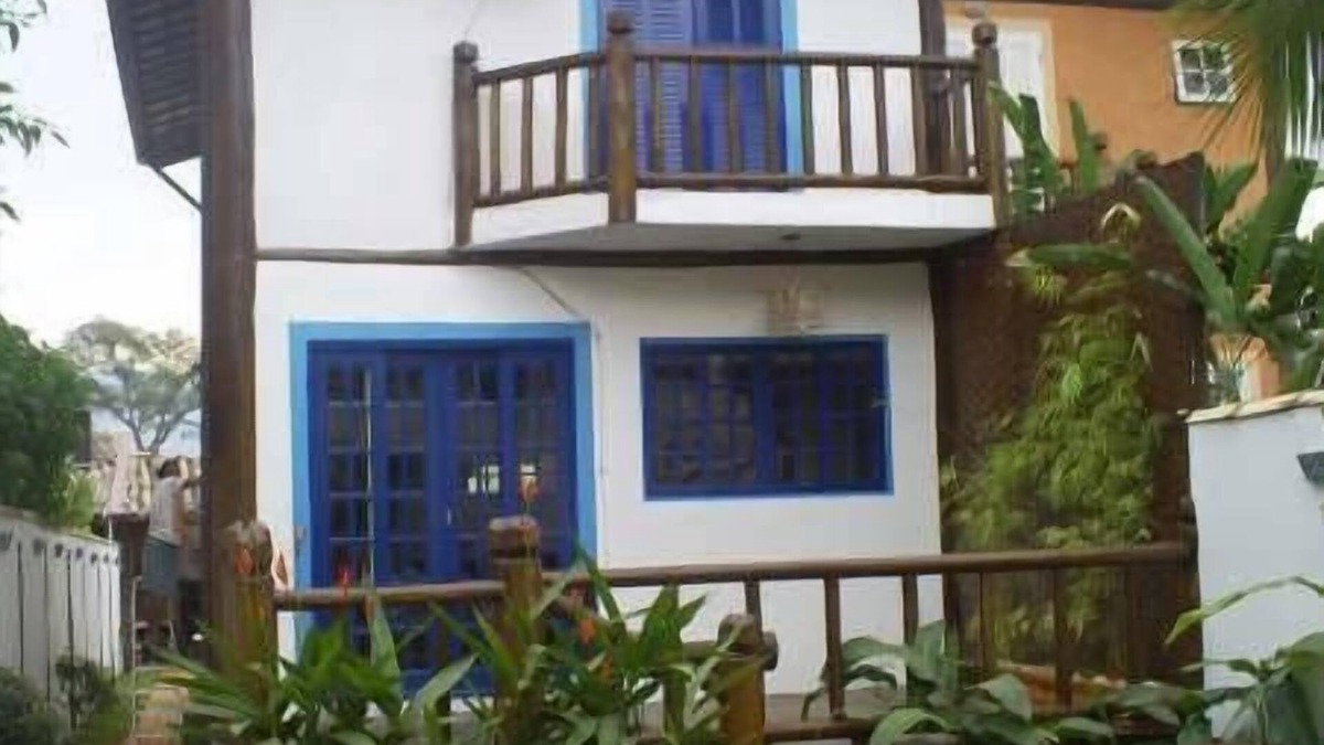 Centro Comercial House | BEAUTIFUL HOUSE WITH AIR CONDITIONING, POOL AND BARBECUE IN PEREQUE - ILHABELA