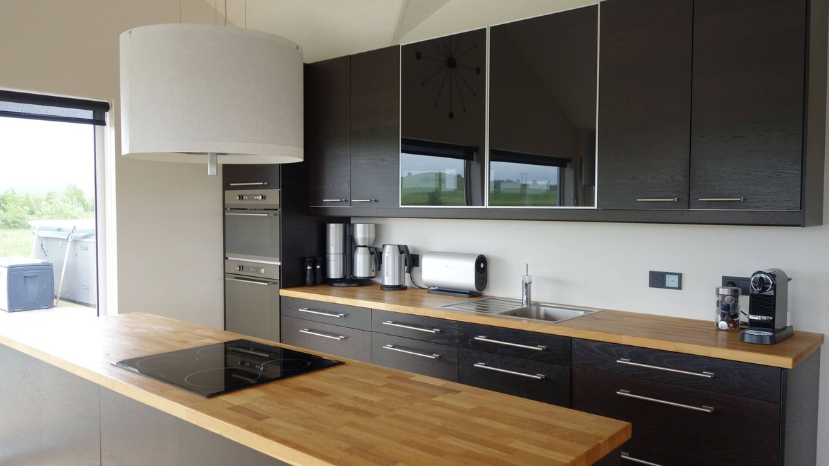 Hella House | Beautiful house with amazing view