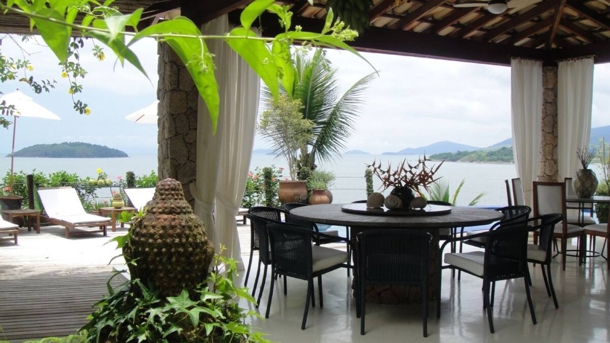 Paraty House | Beautiful House With Private Beach On Island