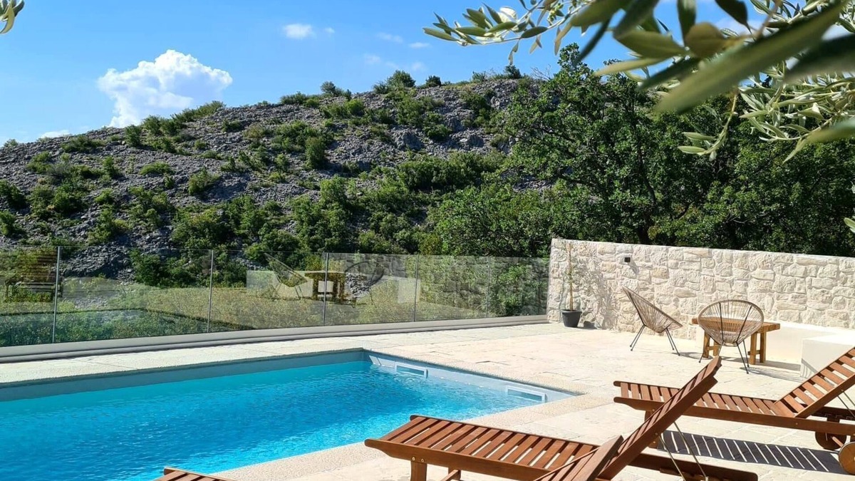 Vratarusa House | Beautiful house with pool and sea view