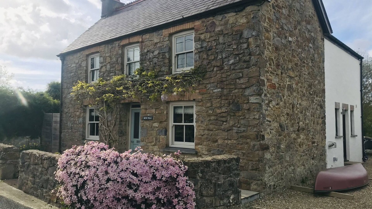Haverfordwest House | Beautiful house within a Pembrokeshire estuary village