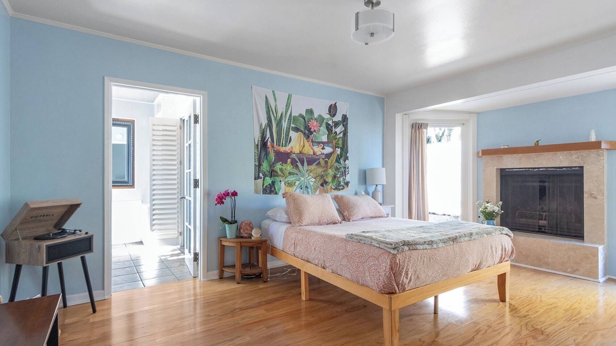 Alta Mesa House | Beautiful Hummingbird Suite w/kitchenette, patio & parking in Santa Barbara