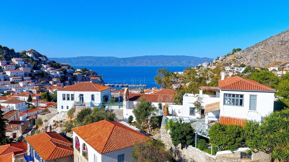 idhra House | Beautiful Hydra house.