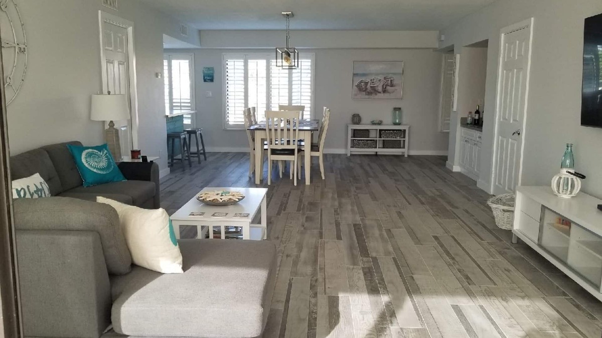 Fort Pierce Condo | Beautiful island escape in beach community